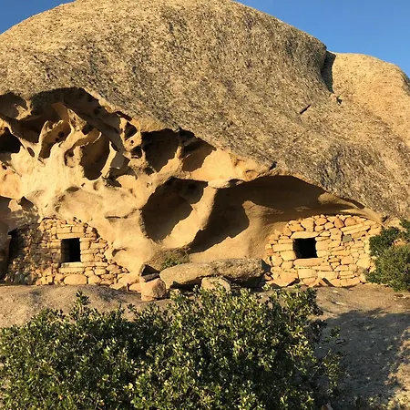 Chez Claudine & Adrien * Figari (Corsica)