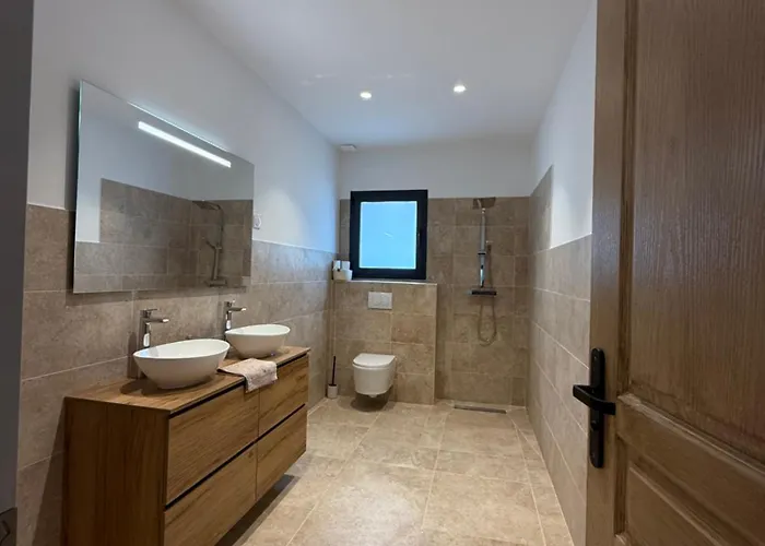 Chez Claudine & Adrien * Figari (Corsica)