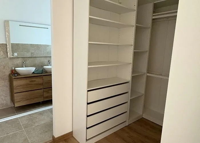 Semesterbostad Chez Claudine & Adrien Figari (Corsica)