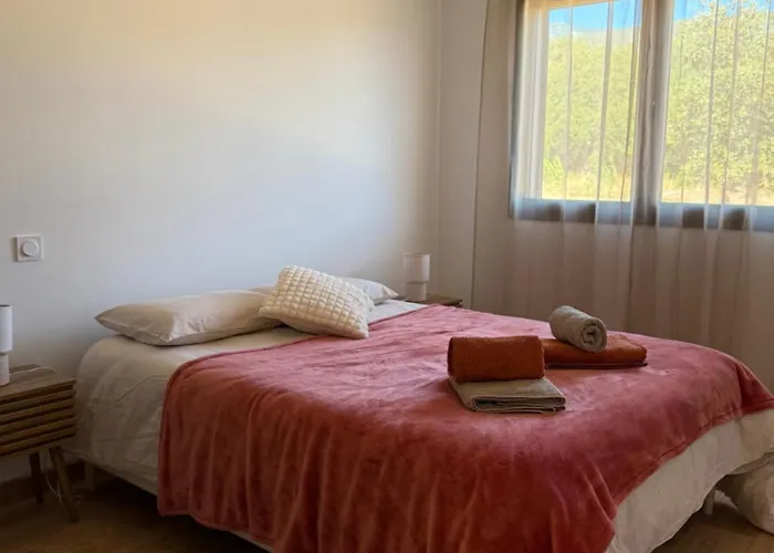 Semesterbostad Chez Claudine & Adrien Figari (Corsica)